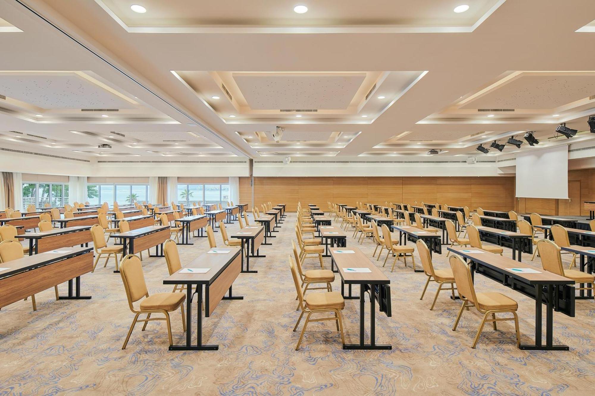 Le Meridien Lav Split Podstrana Bagian luar foto