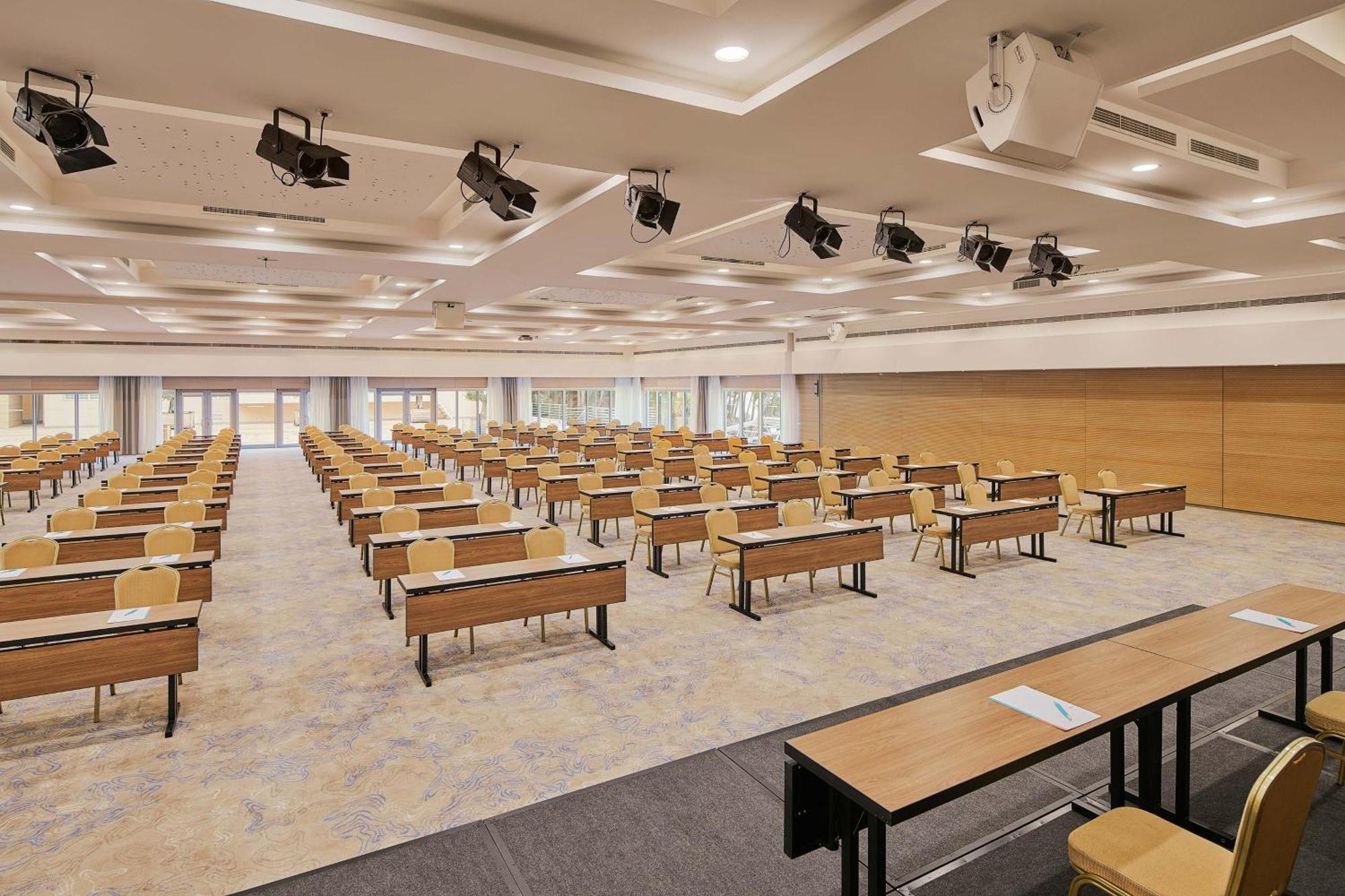 Le Meridien Lav Split Podstrana Bagian luar foto