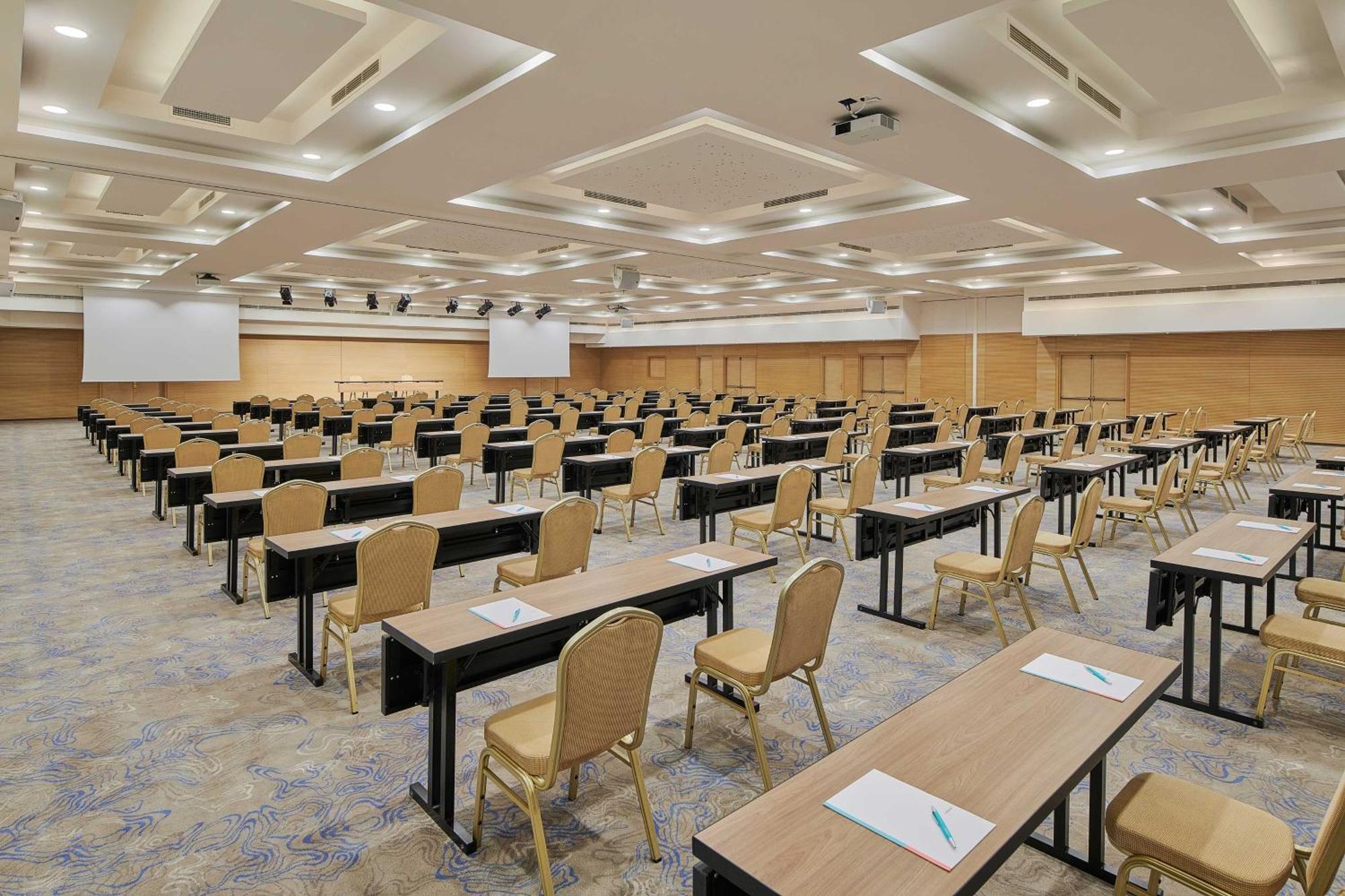 Le Meridien Lav Split Podstrana Bagian luar foto